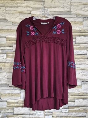 ​HANNAH Tunic Top Women L Burgundy Embroidered Floral Boho Crochet Lace Feminine